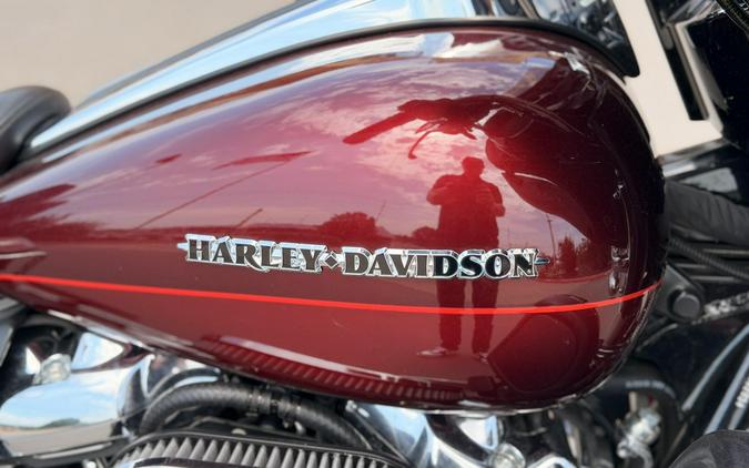 2017 Harley-Davidson® Ultra Limited FLHTK Two-Tone Mysterious Red Sunglo/Velocity Red Sunglo 666203