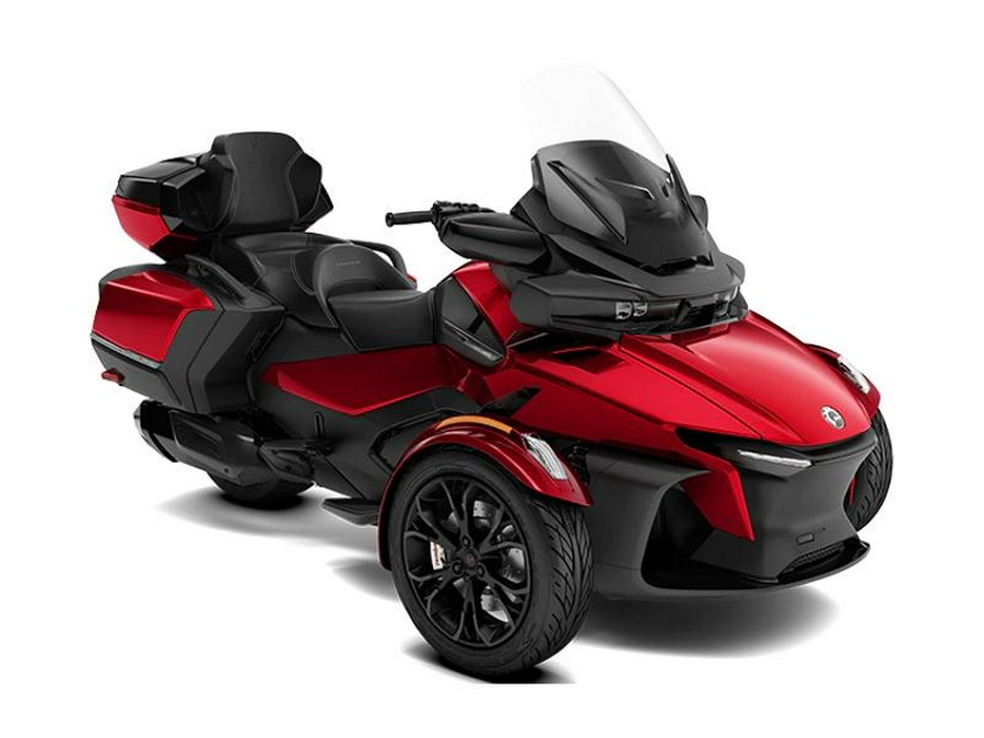 2022 Can-Am® Spyder RT Limited Dark Wheels