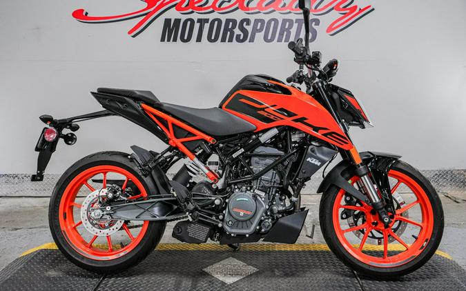 2022 KTM 200 Duke