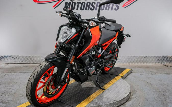 2022 KTM 200 Duke