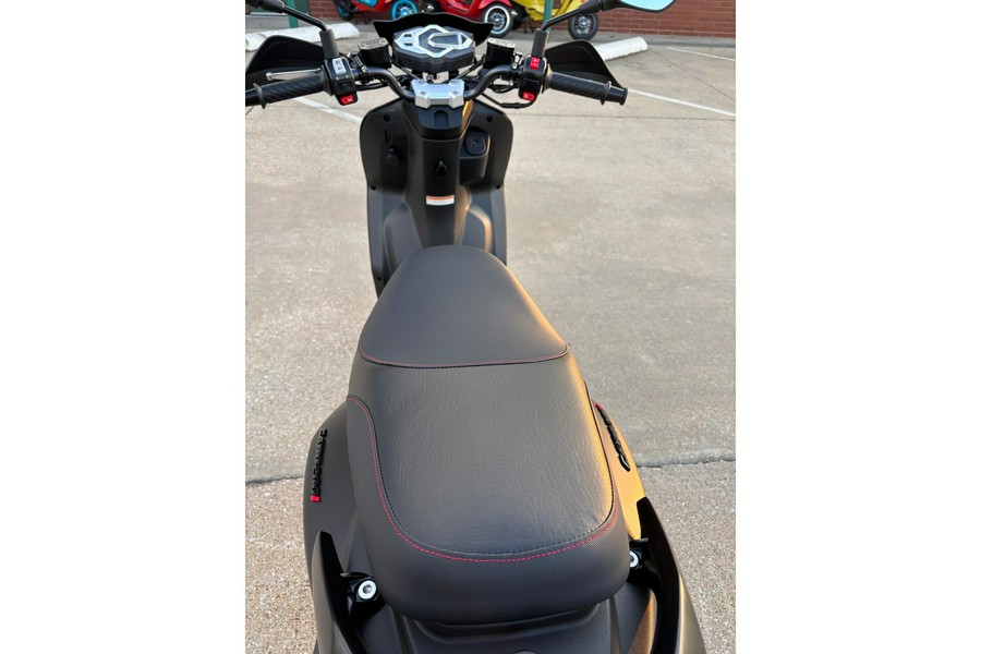 2025 Cabo 200i Matte Stealth - Lance