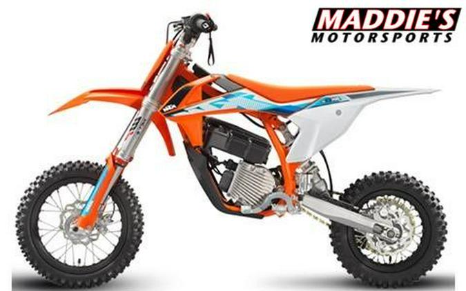 2023 KTM SX-E 5