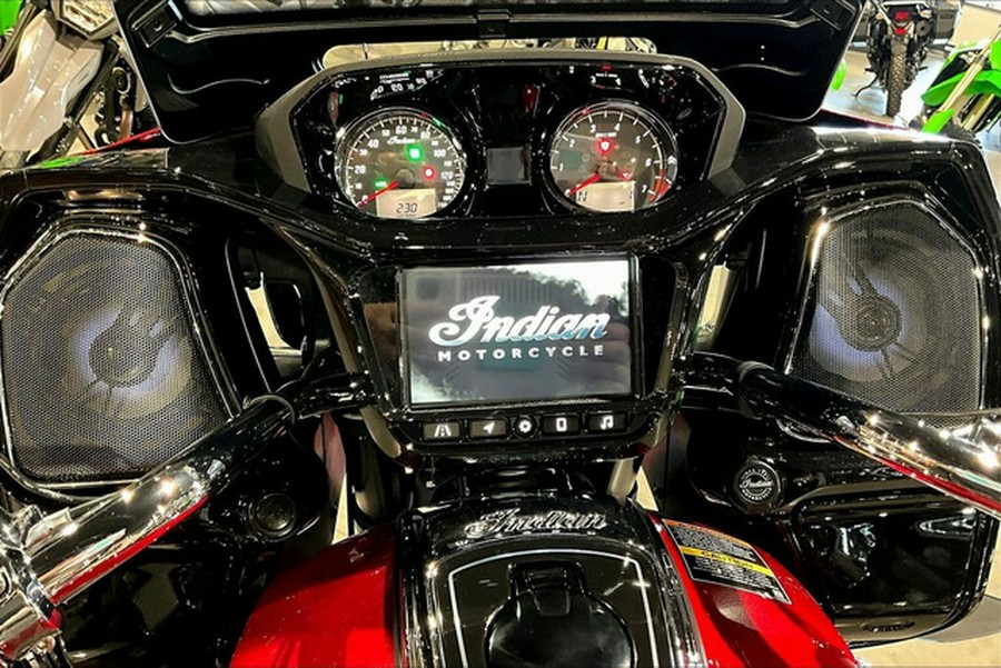 2025 Indian Challenger Limited 112 W/Powerband Audio Sunset R