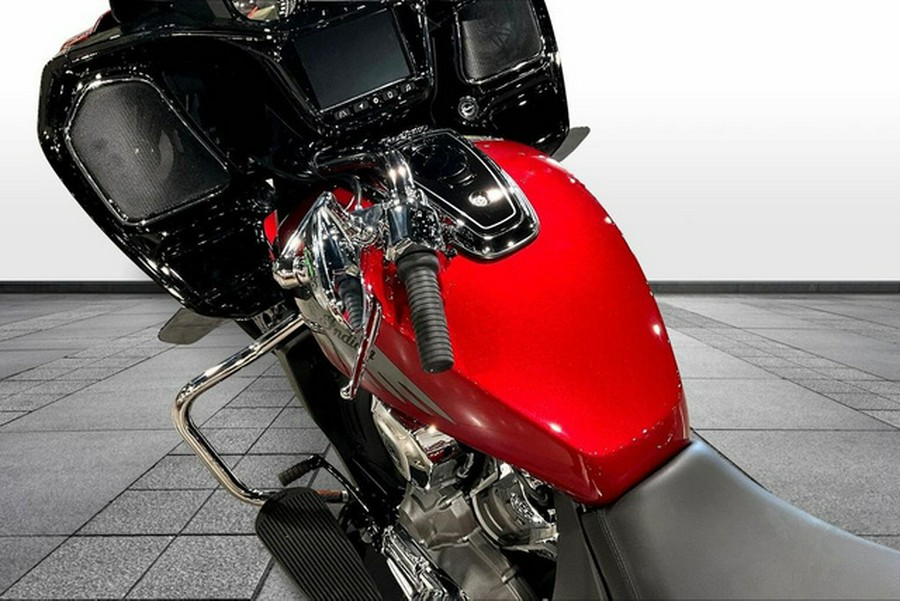 2025 Indian Challenger Limited 112 W/Powerband Audio Sunset R