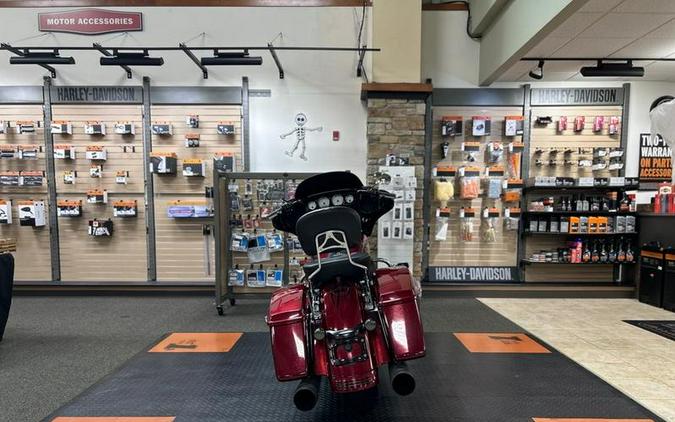 2017 Harley-Davidson® FLHXS - Street Glide® Special