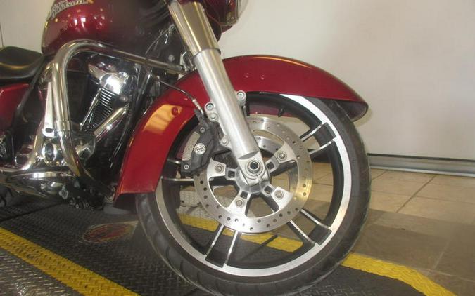 2017 Harley-Davidson® FLHXS - Street Glide® Special