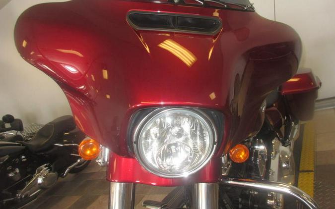 2017 Harley-Davidson® FLHXS - Street Glide® Special