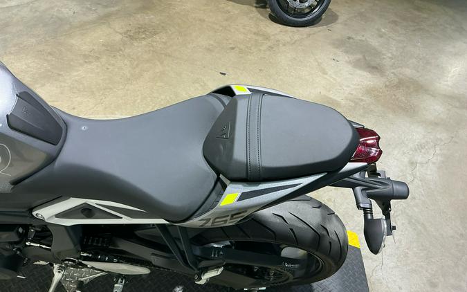 2024 Triumph Street Triple 765 R
