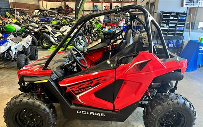 2025 Polaris RZR 200 EFI