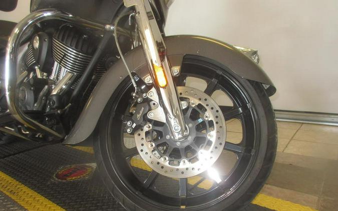 2018 Indian Motorcycle® Chieftain® ABS Steel Gray