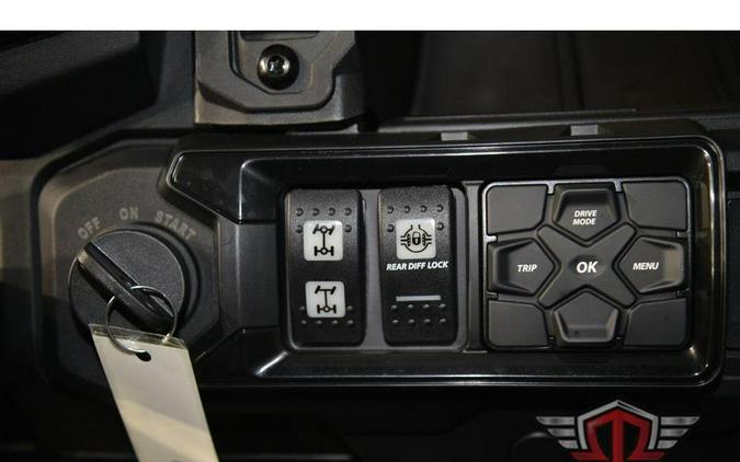 2026 Can-Am Defender PRO XT HD10