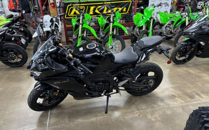 2025 Kawasaki Ninja® ZX™-4R ABS