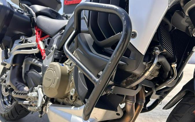 2023 Ducati Multistrada V4S Iceberg White - Alloy Wheels