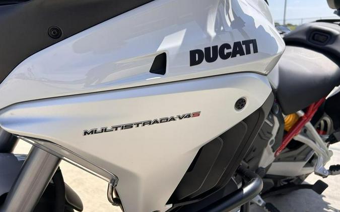 2023 Ducati Multistrada V4S Iceberg White - Alloy Wheels