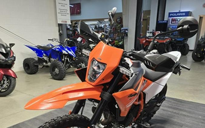 2026 KTM Enduro 390 R