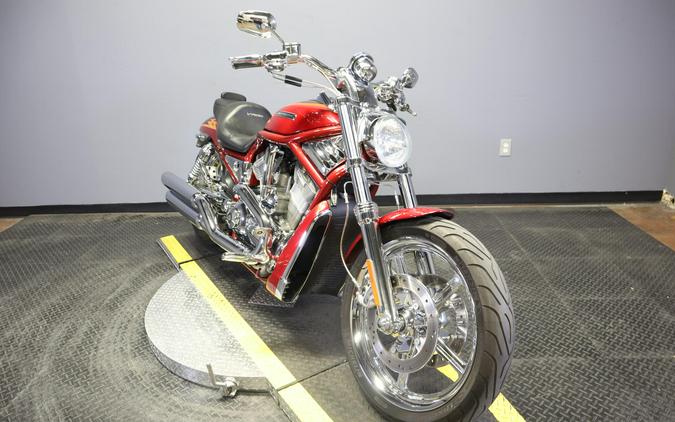 2005 CVO V-ROD Light Candy Cherry / Dark Candy Cherry