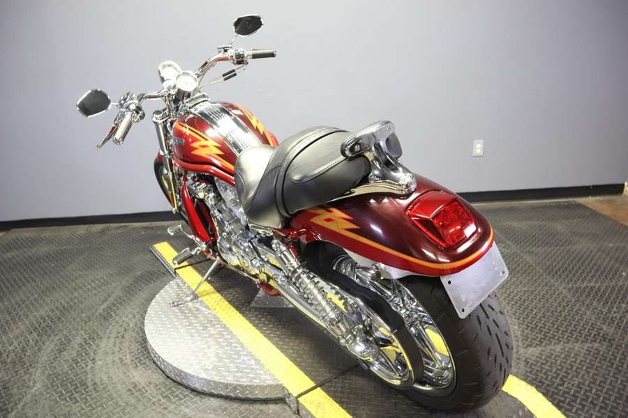 2005 CVO V-ROD Light Candy Cherry / Dark Candy Cherry