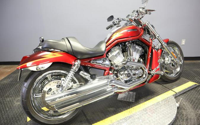2005 CVO V-ROD Light Candy Cherry / Dark Candy Cherry