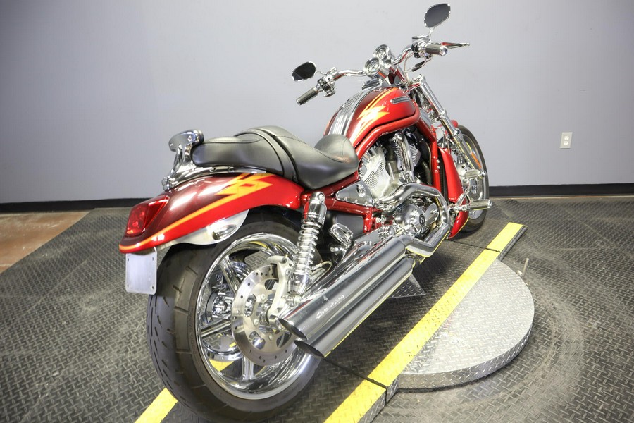 2005 CVO V-ROD Light Candy Cherry / Dark Candy Cherry
