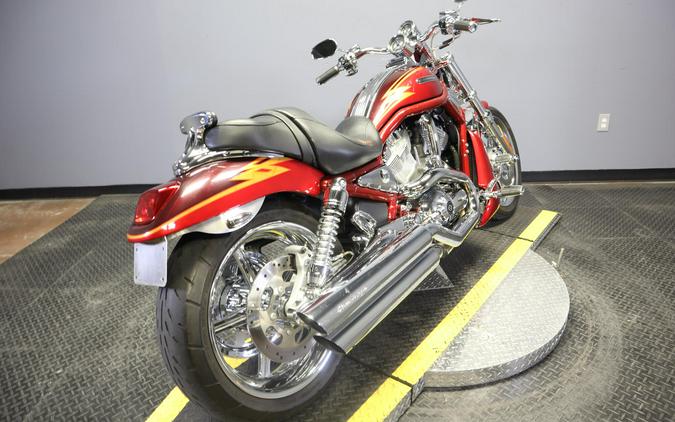 2005 CVO V-ROD Light Candy Cherry / Dark Candy Cherry