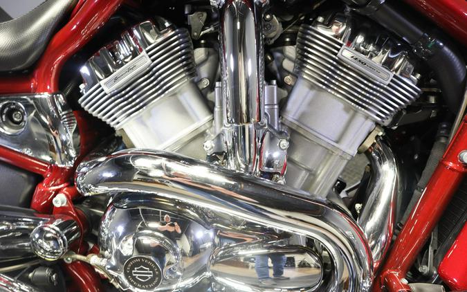 2005 CVO V-ROD Light Candy Cherry / Dark Candy Cherry