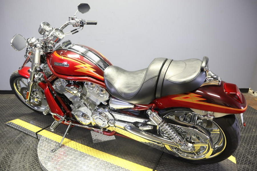 2005 CVO V-ROD Light Candy Cherry / Dark Candy Cherry