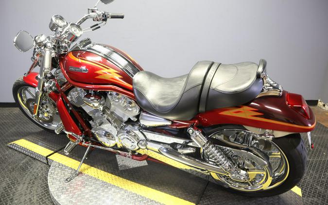 2005 CVO V-ROD Light Candy Cherry / Dark Candy Cherry