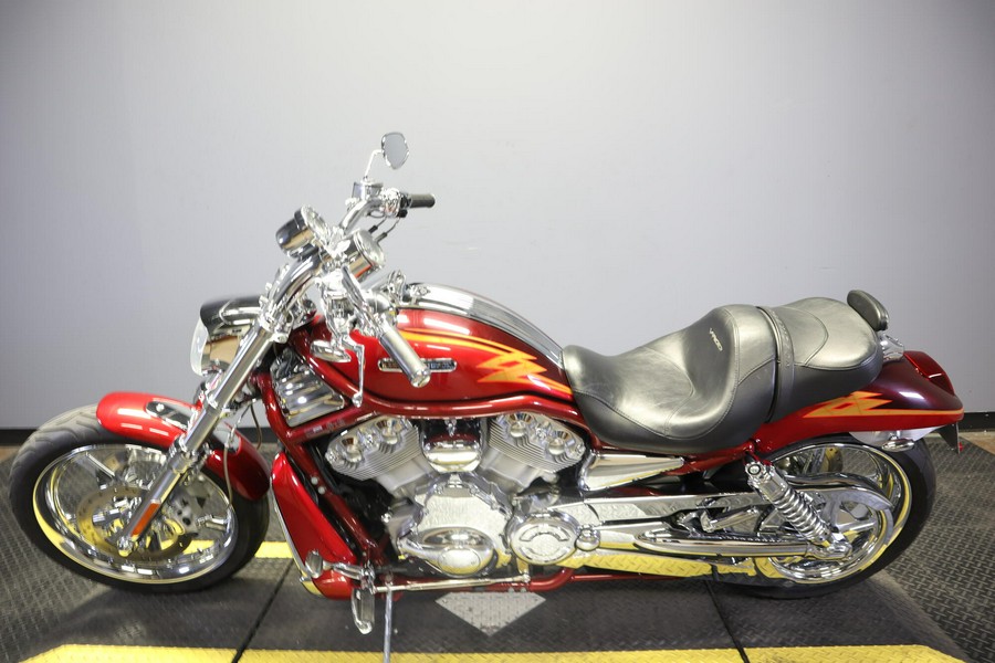 2005 CVO V-ROD Light Candy Cherry / Dark Candy Cherry