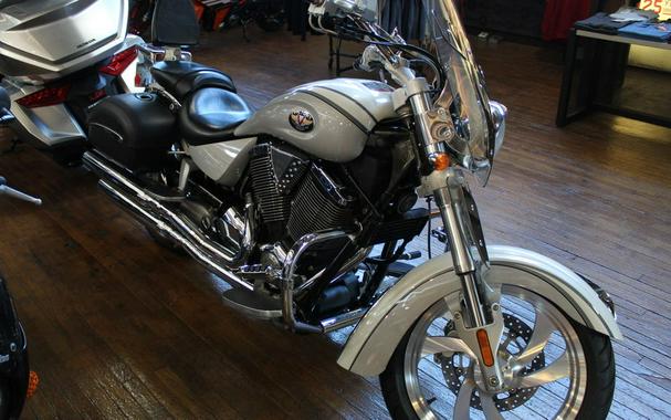 2005 Victory Motorcycles KINGPIN