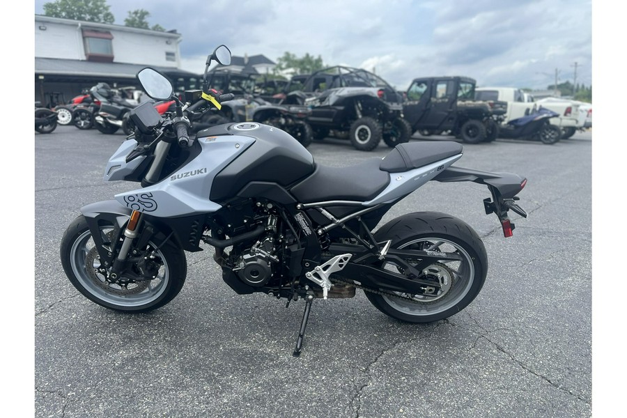 2024 Suzuki GSX800RQM4