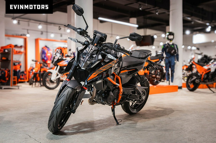 2026 KTM Duke 390