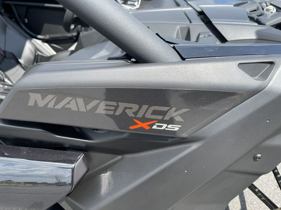 2024 Can-Am® Maverick X3 X ds Turbo RR Triple Black