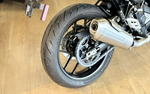 2026 Triumph Thruxton 400