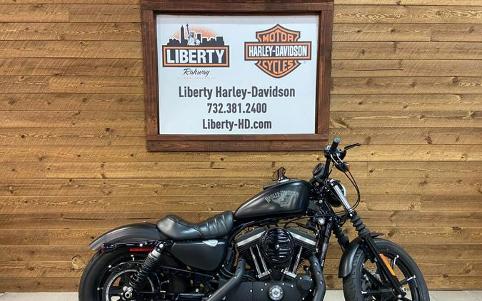 2017 Harley-Davidson® Iron 883™ Black Denim XL883N