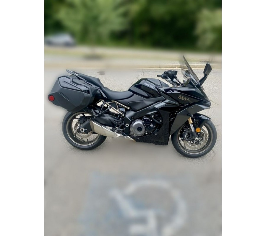 2024 Suzuki GSX-S1000GT Plus