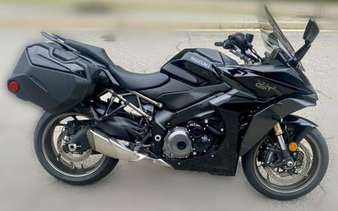 2024 Suzuki GSX-S1000GT Plus