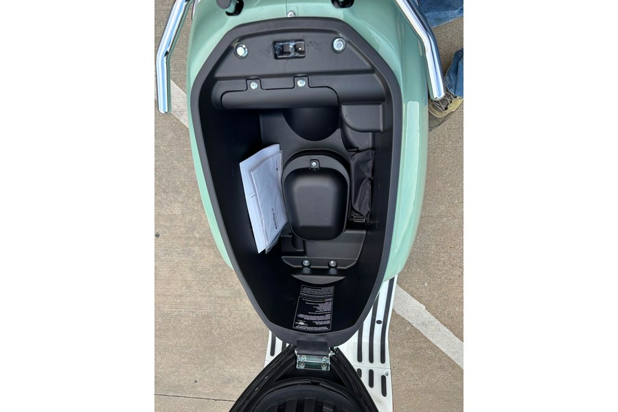 2025 ScootStar Retrostar 50 Mint Green