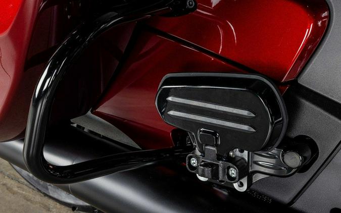 2026 Indian Pursuit Dark Horse 112 w/ PowerBand Audio Maroon