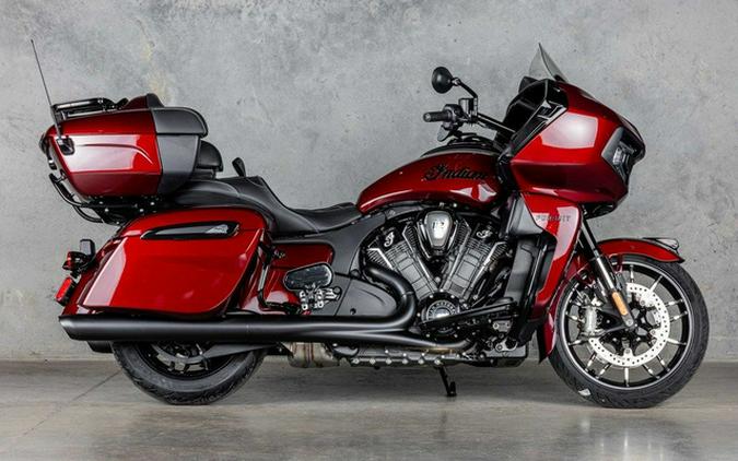 2026 Indian Pursuit Dark Horse 112 w/ PowerBand Audio Maroon