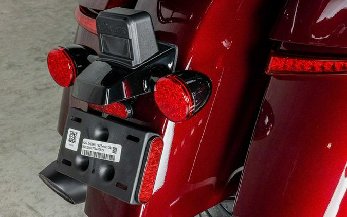 2026 Indian Pursuit Dark Horse 112 w/ PowerBand Audio Maroon