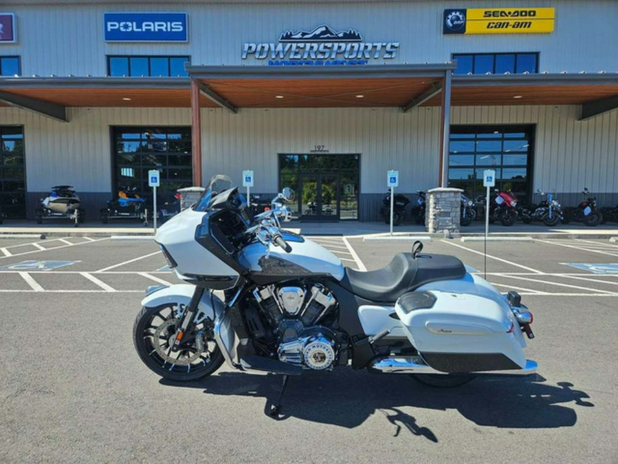 2025 Indian Challenger Limited W/Powerband Audio Ghost White Metallic With Black Metal
