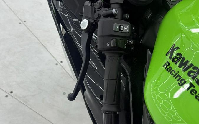 2024 Kawasaki Ninja ZX-6R KRT Edition