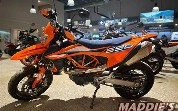 2024 KTM 690 SMC R