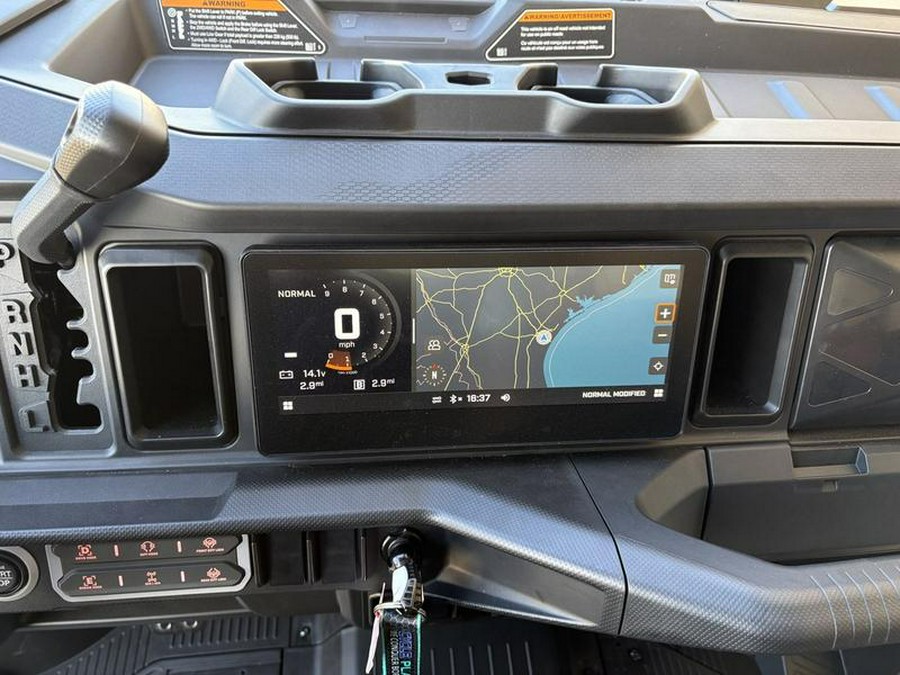 2026 Can-Am® Defender MAX LONE STAR HD11