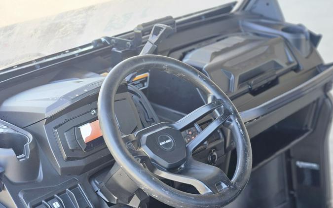 2025 Can-Am Defender MAX XT HD9