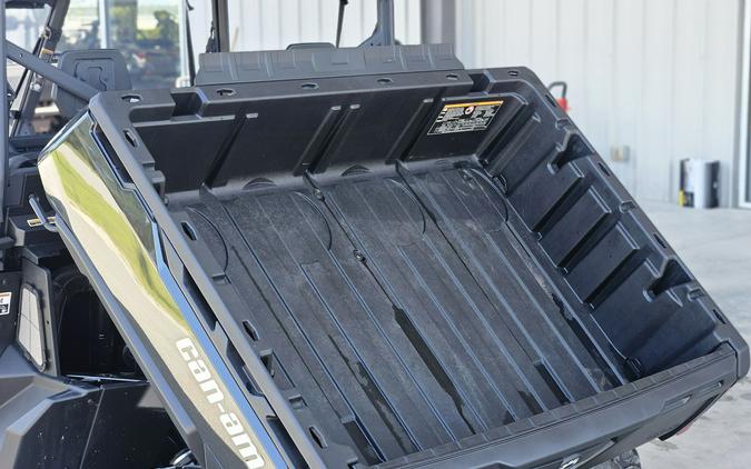 2025 Can-Am Defender MAX XT HD9