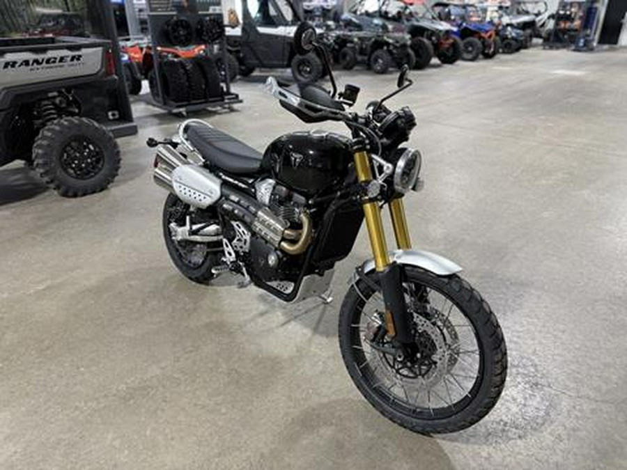 2025 Triumph Scrambler 1200 XE