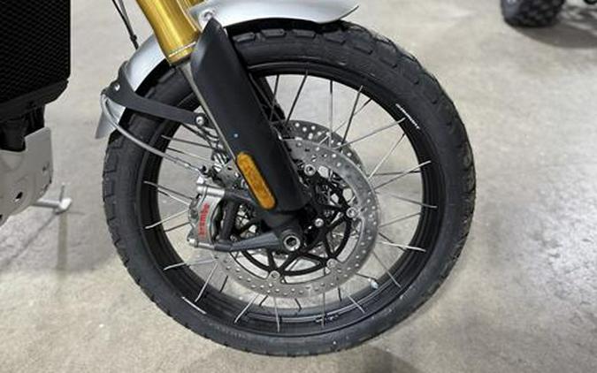 2025 Triumph Scrambler 1200 XE