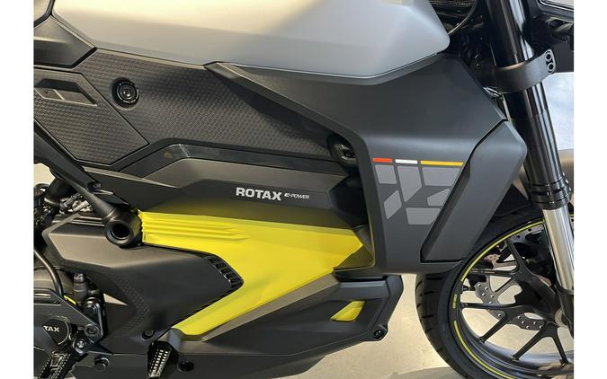 2025 Can-Am Pulse® 73