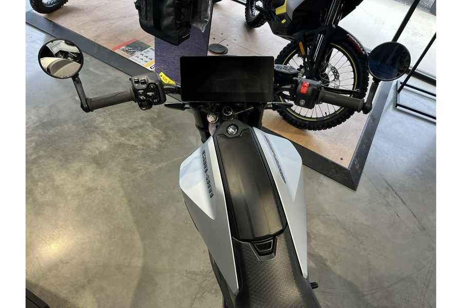 2025 Can-Am Pulse® 73